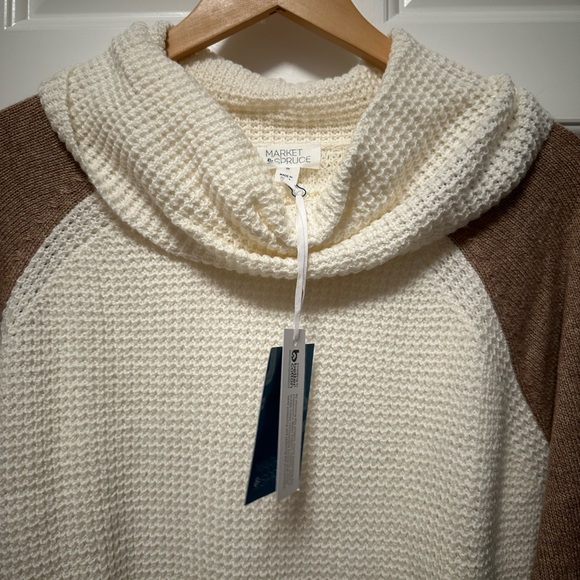 Market & Spruce Sweater - Picture 6 of 8